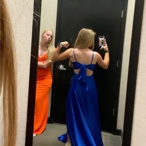 very beautiful dress only wore one time